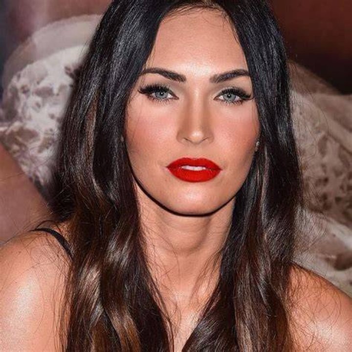 24+ Megan Fox Age Background Clinton D. Angle