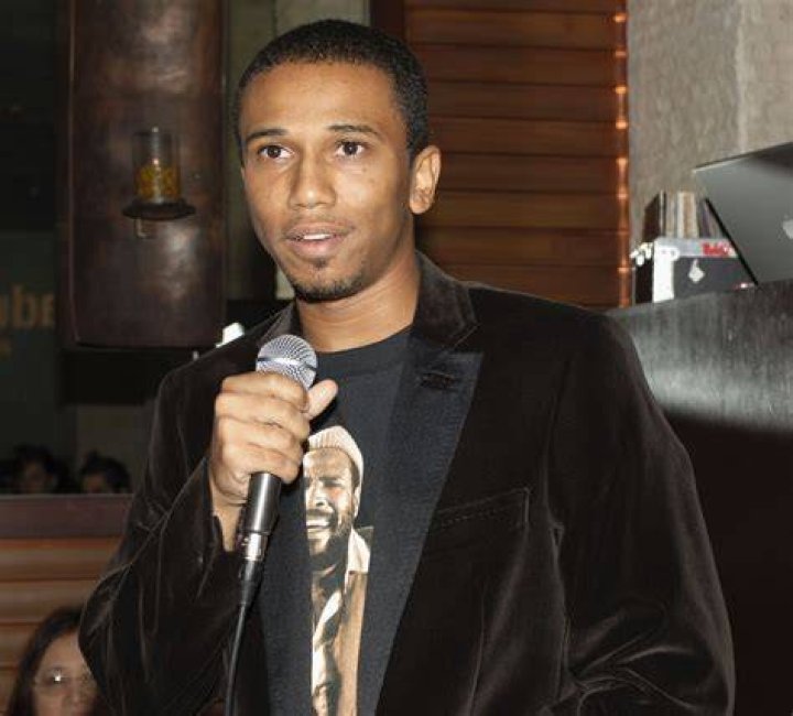 Aaron McGruder revives "The Boondocks" to roast R. Kelly and Michael Jackson amid sex abuse