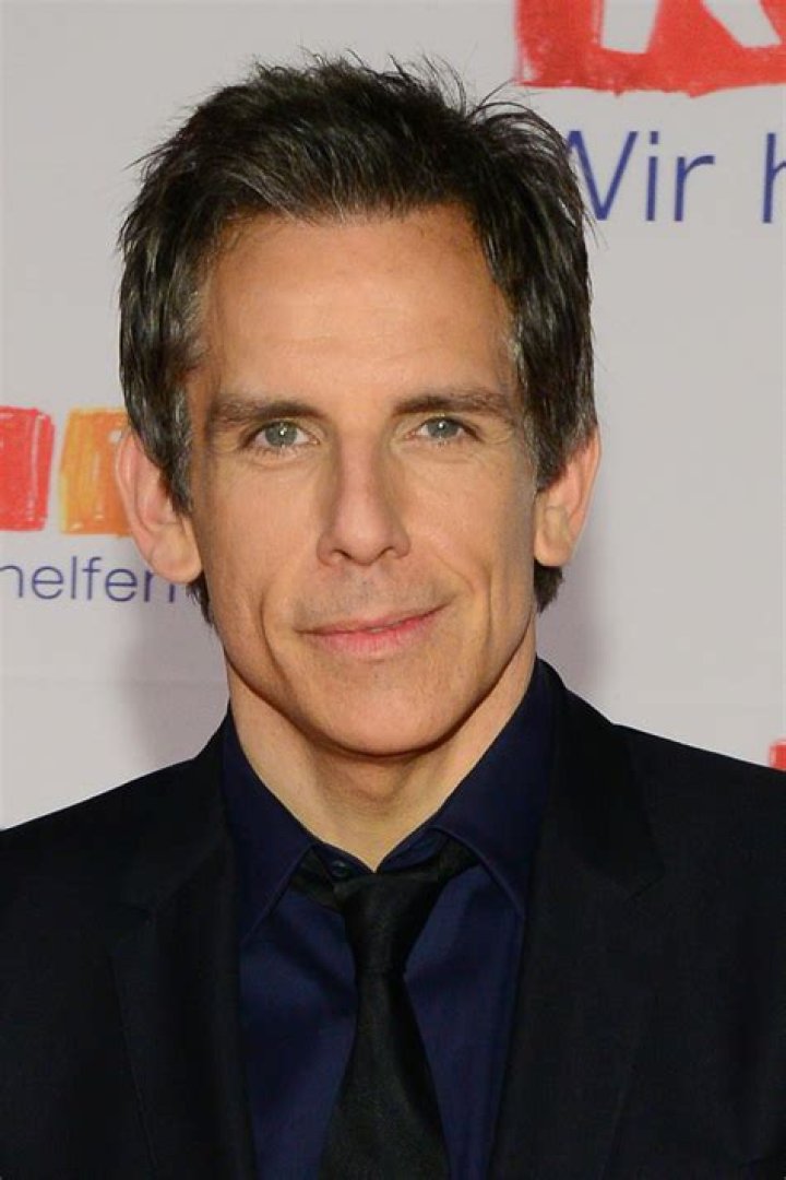  Actor Ben Stiller on an interview with Jimmy Fallon [Left] Stiller with Christine Taylor on February 9, 2016 in New York City. [Right] | Source: YouTube/The Tonight Show Starring Jimmy Fallon & Getty Images