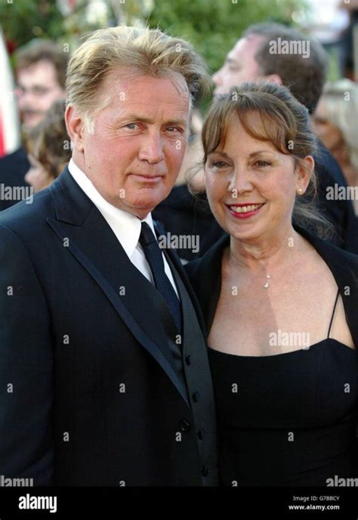 Actor Martin Sheen and wife Janet Sheen attend Insight Gala Honoring Jack Albertson on March 21, 1981 at the Beverly Hilton Hotel in Beverly Hills, California | Source: Getty Images