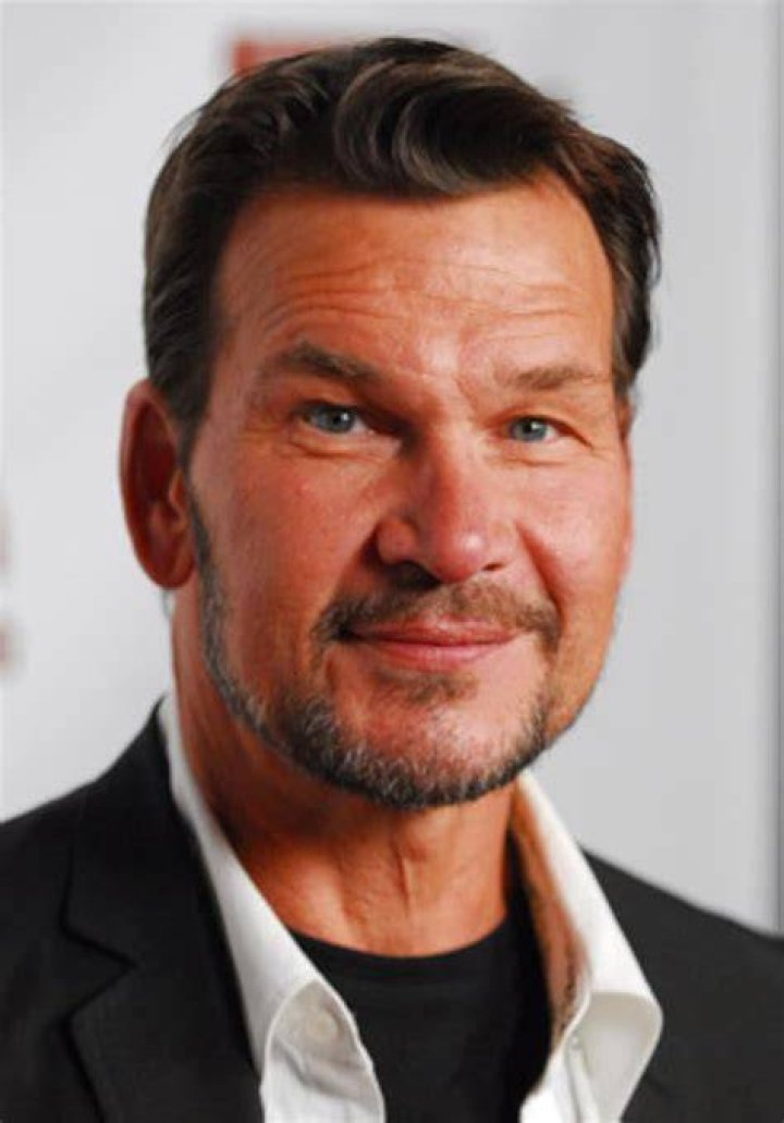 Actor Patrick Swayze appears at Borders Bookstore to sign copies of his new movie "One Last Dance" August 24, 2005 in New York City. | Photo: Getty Images