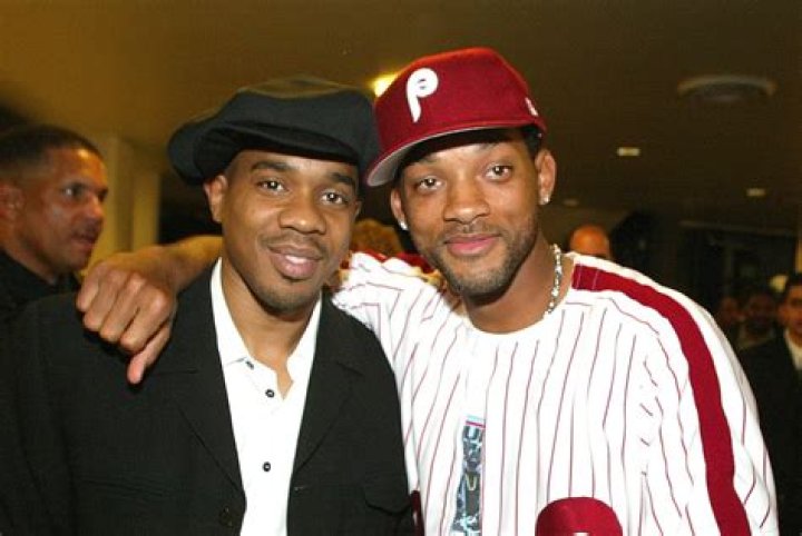 Actors Duane Martin and Will Smith pose for photos at the premiere of "Deliver Us From Eva" at the Cinerama Dome and after-party at the Sunset Room on January 29, 2003 | Photo: Getty Images