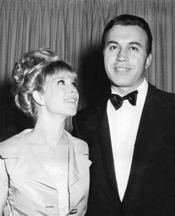 Actress Barbara Eden and husband Actor Michael Ansara at the "Airport" Hollywood Premiere on March 19, 1970 at Hollywood Pacific Theater in Hollywood, California. | Source: Getty Images