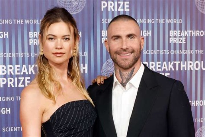 Adam Levine and wife model Behati Prinsloo at the ceremony honoring Adam Levine in Hollywood, California | Photo: Getty Images