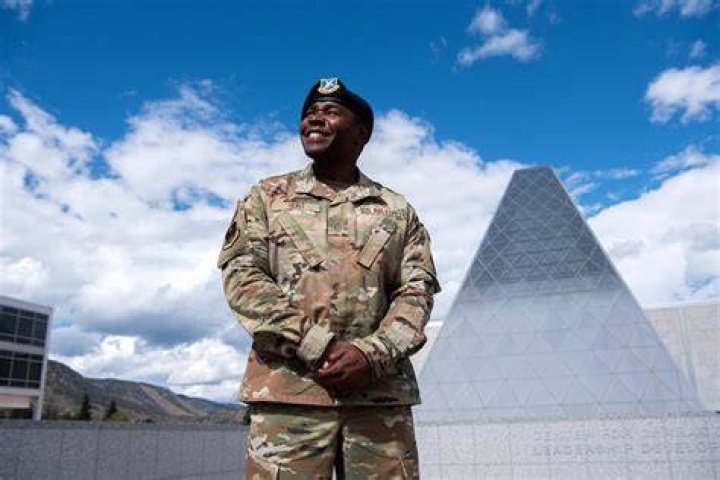 Air Force member Kenneth Omar Santiago, 31, shot himself in the head on the steps leading to Lincoln Memorial Reflecting Pool Monday night