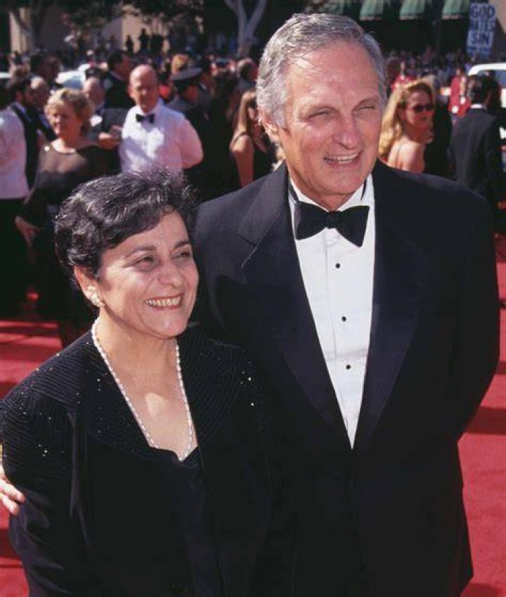 Alan Alda and his wife Arlene Weiss attend Seventh Annual Television Broadcasting Festival at the Los Angeles Museum of Art on March 5, 1990, in Los Angeles, California. | Source: Getty Images