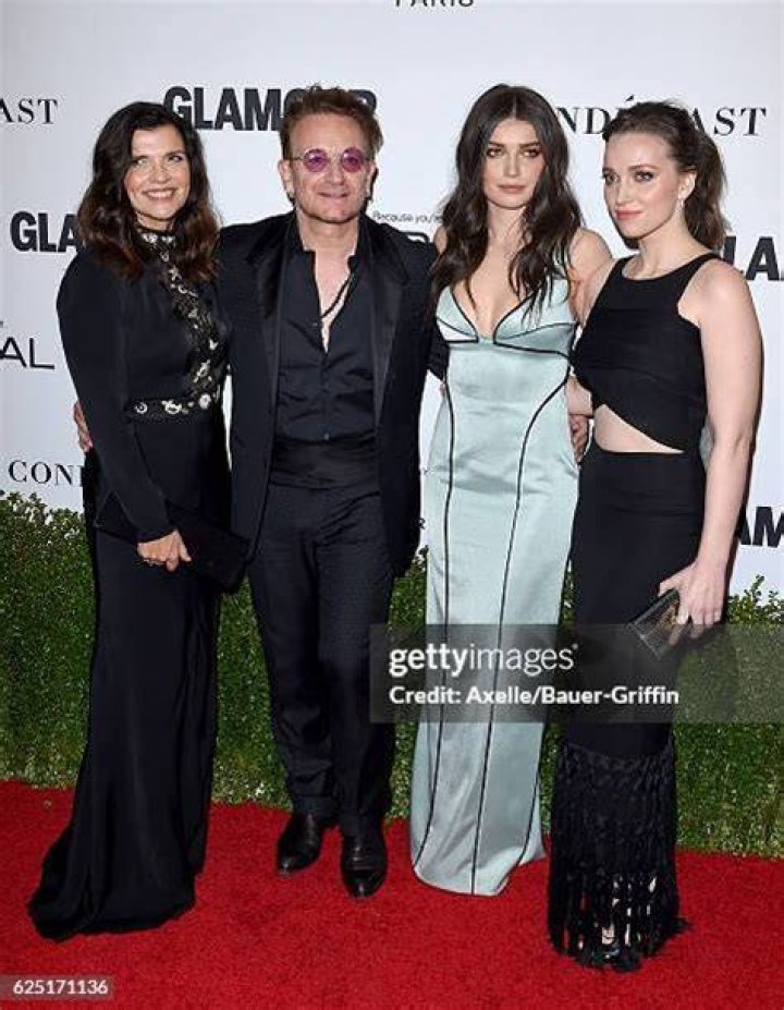 Alison Hewson, Bono, actress Eve Hewson, and Jordan Hewson at the 2016 Glamour Women Of The Year, in Los Angeles, California. | Source: Getty Images