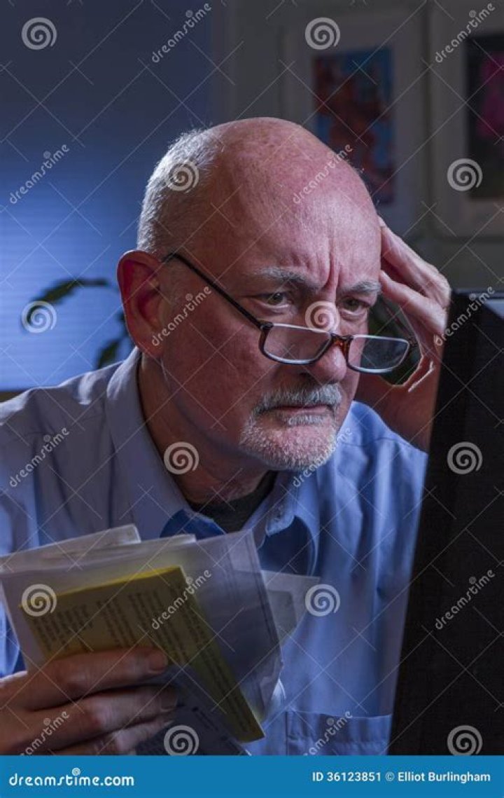 An older man looks worried and confused | Source: Shutterstock