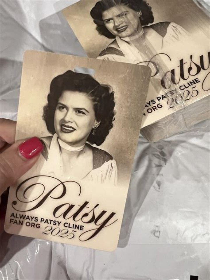 Another fan comment on Patsy's post | Instagram: @patsylynnrussell