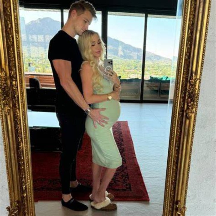 Are Mikhaila Peterson And Husband Andrey Korikov Divorce? Meet Her Boyfriend Jordan Fuller