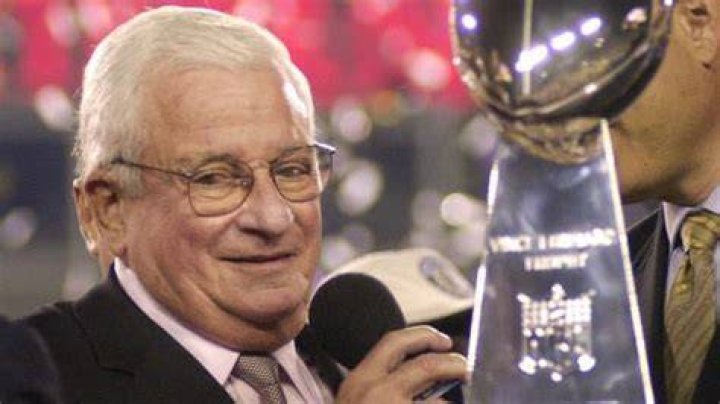 Art Modell (Associated Press Photo) Art Modell (Associated Press Photo)