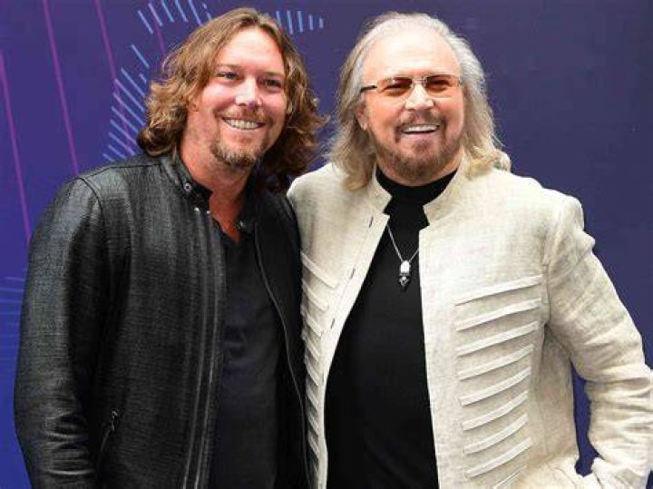 Barry Gibb with his son Ashley and grandson Lucas in London in 2016. | Source: Getty Images