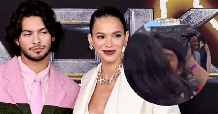 Beijo? Bruna Marquezine e Xolo Maridue&ntilde;a ati&ccedil;am rumores ap&oacute;s flagra POPline