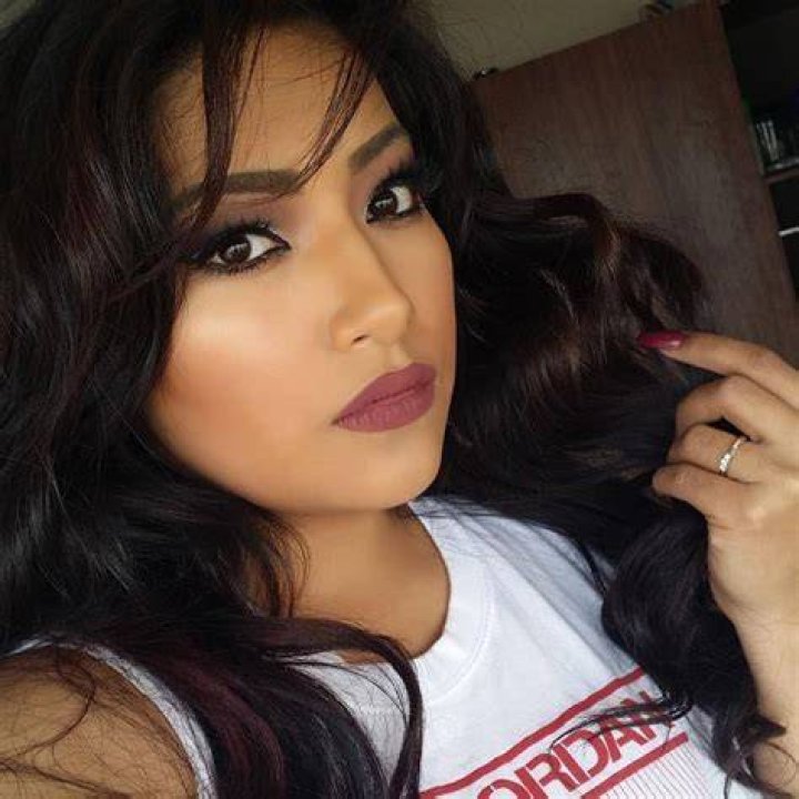 Blogger Alexis Jayda from California recorded a make up tutorial while awaiting the birth of her child in 2018