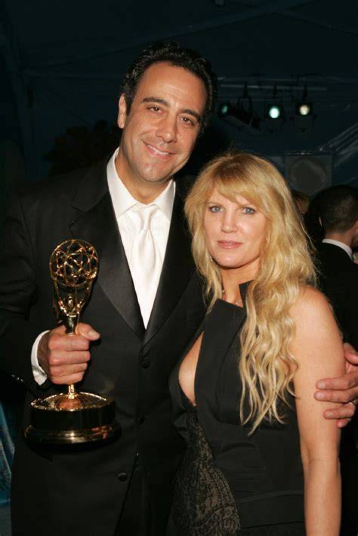 Brad Garrett, Jill Diven and their childrern Maxwell and Hope at the 32nd Annual People's Choice Awards on January 10, 2006, in Los Angeles, California. | Source: Getty Images