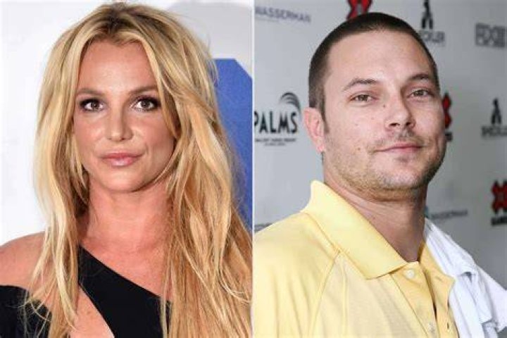 Britney Spears and husband Kevin Federline arrive at the 2004 Billboard Music Awards on December 8, 2004 in Las Vegas. | Source: Getty Images