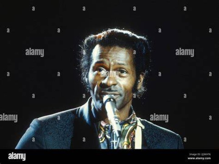 Chuck Berry performs at the 'Les Legendes Du Rock and Roll' concert at the Zenith on November 14, 2008 | Photo: Getty Images