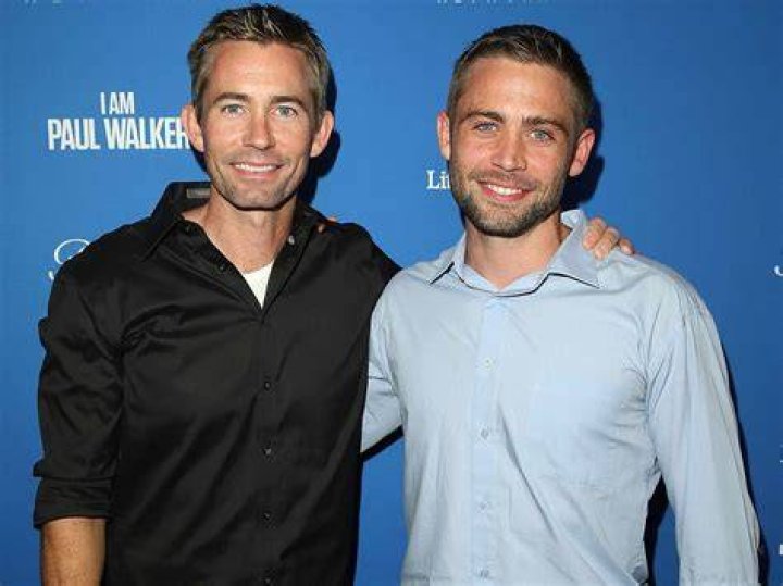 Cody and Caleb Walker, visit "Extra" at Universal Studios Hollywood on August 8, 2018 in Universal City. | Source: Getty Images
