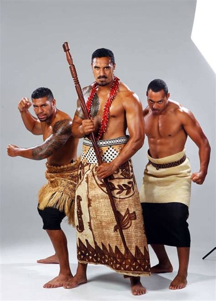 Competition: Male islanders in both the Villa and Casa Amor attempted to be the quickest to suck a girl's toes