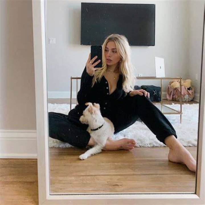 Corinna Kopf on Instagram &ldquo;you can&rsquo;t sit with us&rdquo; Hottie women, Fashion, Feminine aesthetic