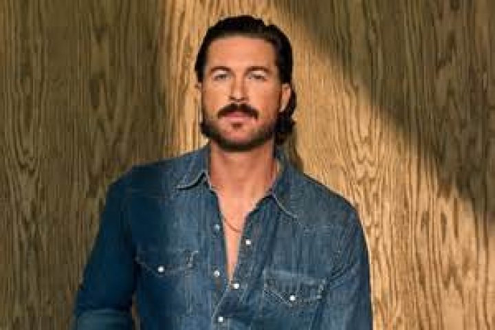 Country star Riley Green schedules Tuscaloosa Amphitheater concert