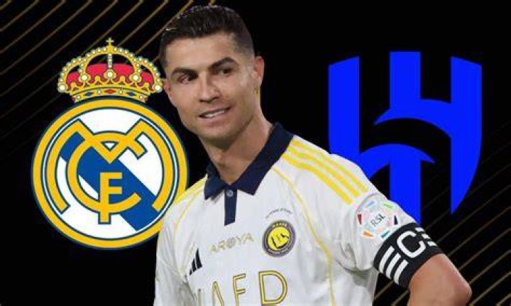 Cristiano Ronaldo of Real Madrid celebrates with Georgina Rodriguez following his side's victory in the UEFA Champions League Final between Real Madrid and Liverpool at NSC Olimpiyskiy Stadium, on May 26, 2018, in Kiev, Ukraine. | Source: Getty Images