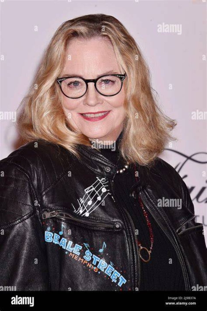 Cybill Shepherd attends the 29th annual Race to Erase MS Gala at Fairmont Century Plaza on May 20, 2022, in Los Angeles, California. | Source: Getty Images