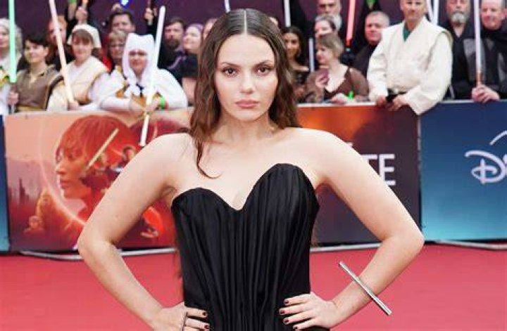 Dafne Keen CelebNavels Keen, Hollywood stars, Insta models