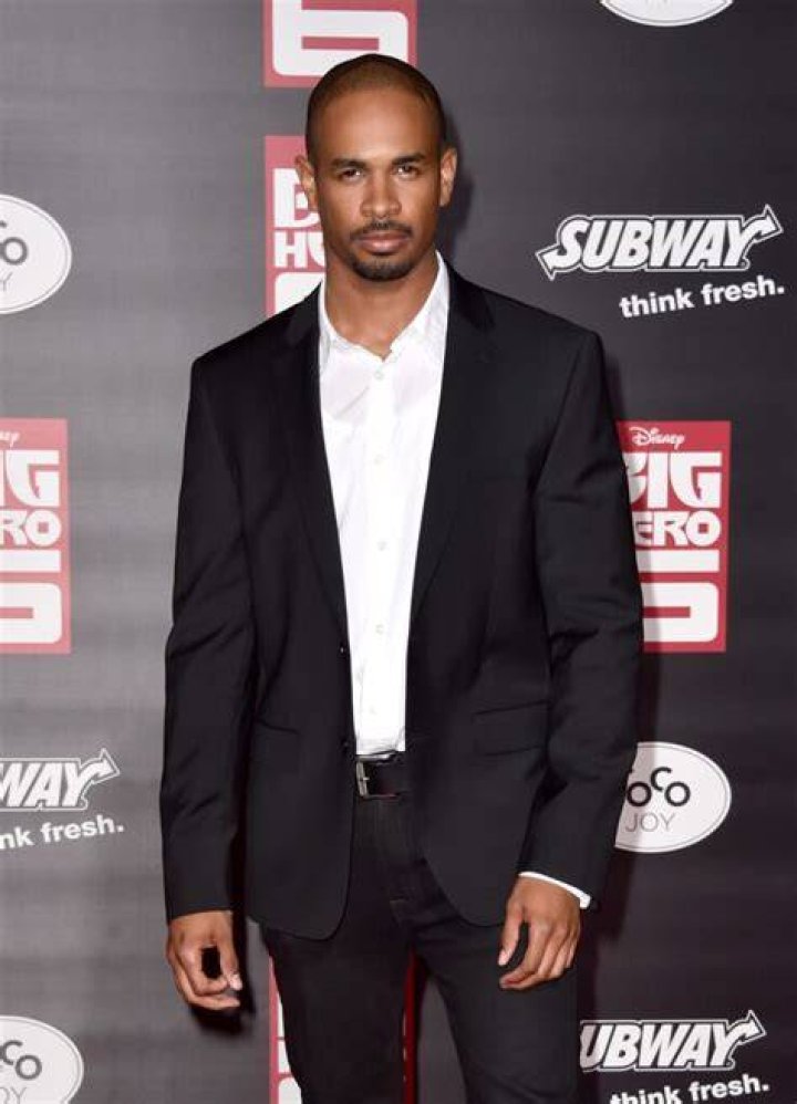 Damon Wayans Jr. attends the People's Choice Awards 2018 at Barker Hangar in Santa Monica, California on November 11, 2018. | Photo: Getty Images