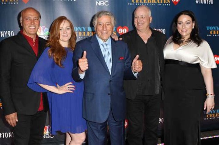 Danny Bennett, Antonia Bennet, Tony Bennett, Dae Bennett, and Joanna Bennett attend "Tony Bennett Celebrates 90: The Best Is Yet To Come" at Radio City Music Hall on September 15, 2016, in New York City. | Source: Getty Images