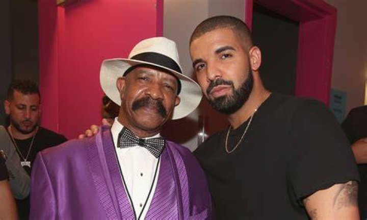 Dennis Graham and Drake attend the 2017 Billboard Music Awards at T-Mobile Arena on May 21, 2017 | Photo: GettyImages