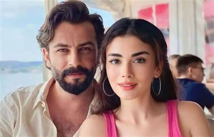 Did &Ouml;zge Yağız, who broke up with her love G&ouml;kberk Demirci in Yemin, set sail for a new love