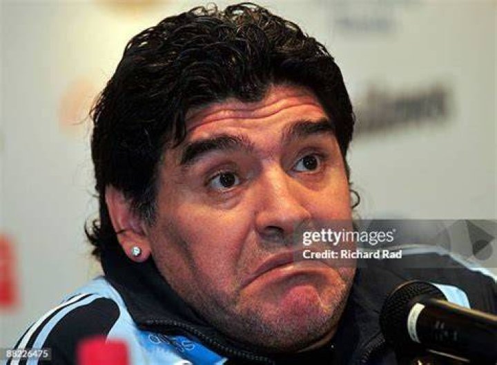 Diego Maradona attends a press conference at a hotel on November 12, 2009 in Madrid, Spain. | Photo: Getty Images