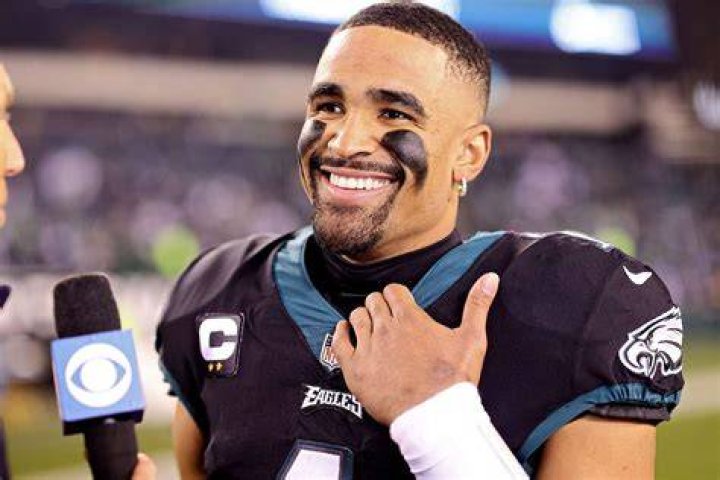 Does Jalen Hurts Have a Girlfriend? &mdash; Who is Jalen Hurts Dating?