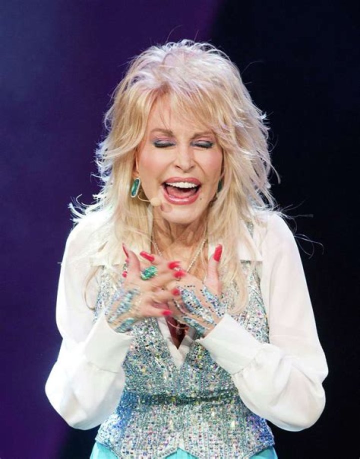 Dolly Parton performs at Agua Caliente Casino on January 24, 2014, in Rancho Mirage, California. | Source: Getty Images