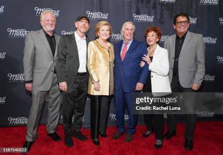 Don Most, Ron Howard, Barbara Marshall, Henry Winkler, Marion Ross and Anson Williams at Garry Marshall Theatre's 3rd Annual Founder's Gala Honoring Original "Happy Days" Cast | Source: Getty Images