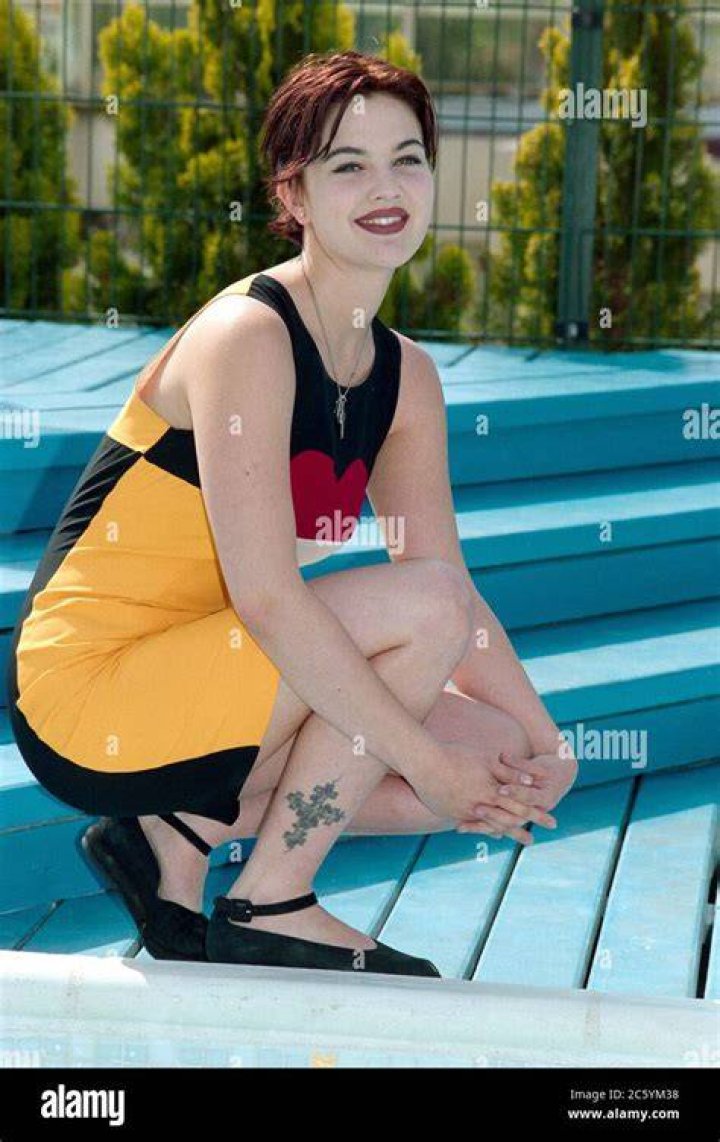Drew Barrymore in Cannes, France, circa 1992. | Source: Getty Images