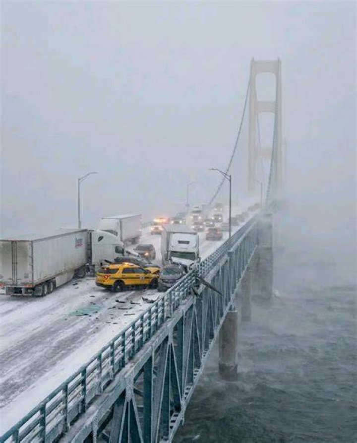 Drivers remained stranded on the I-95 for 20 hours and counting