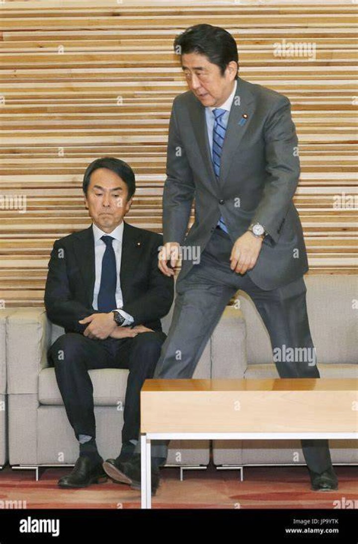 Earlier in the day, Abe was in good spirits as he interacted with supporters before his speech ahead of the House of Councillors election on July 10