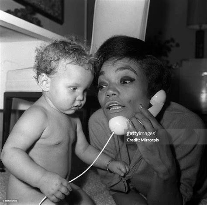 Eartha Kitt photographed in the UK, on December 19, 1972. | Photo: Getty Images