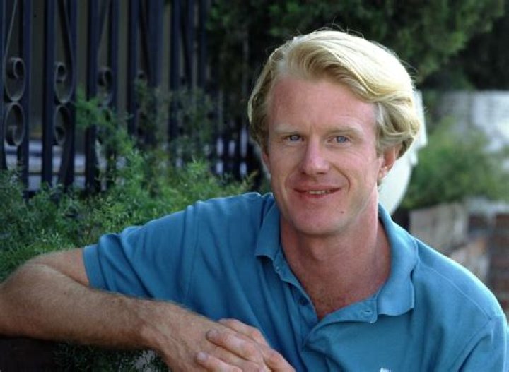 Ed Begley Jr. posing as one of his characters | Source: Getty Images