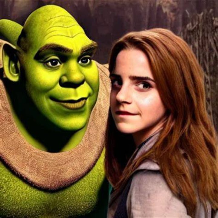 emma watson carrying shrek Stable Diffusion OpenArt