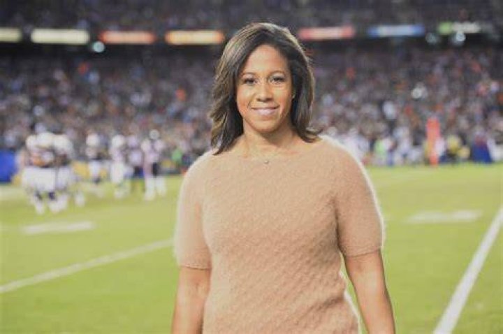 ESPN: Who Is Lisa Salters' Husband - Is She Married? The Untold Truth We Know About Her & Family