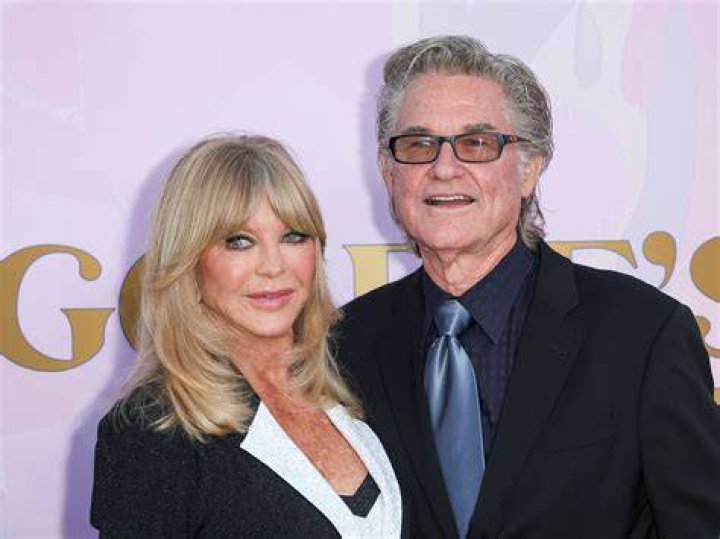 Fans comment underneath Goldie Hawn's post | Photo: Instagram/ Goldie Hawn