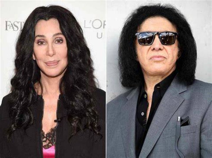 Gene Simmons and Cher at the premiere of the movie "Kramer vs. Kramer" in December 1979. | Photo: Getty Images