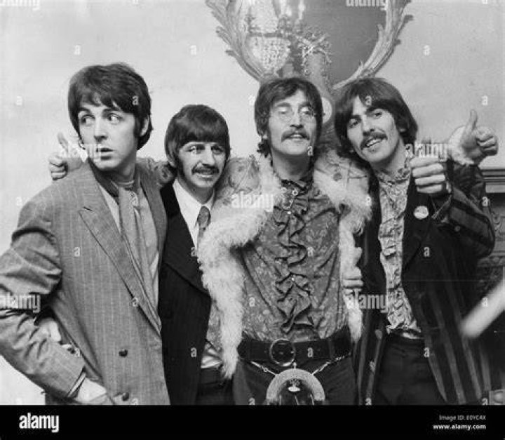 George Harrison, John Lennon, Ringo Starr, and Paul McCartney pose for a portrait in circa 1964 in England. | Photo: Getty Images