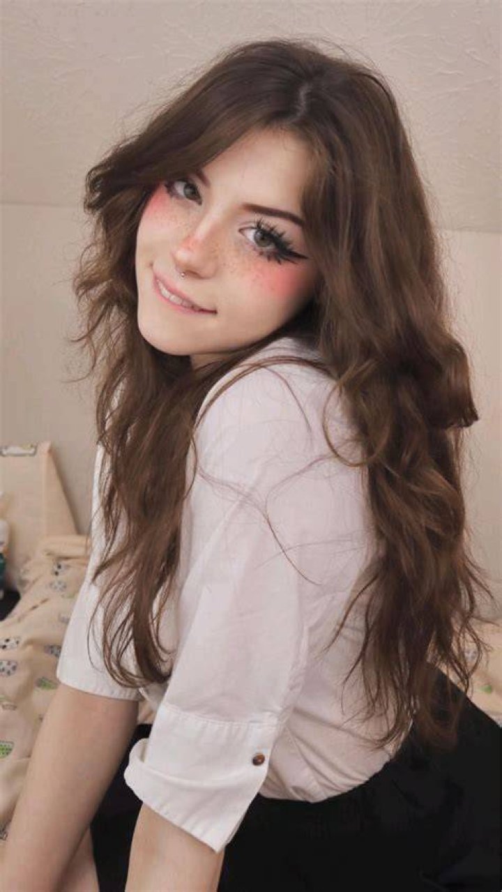 Hannah(UwU)🐈 on Instagram "𝐩𝐥𝐞𝐚𝐬𝐞 𝐬𝐮𝐛𝐬𝐜𝐫𝐢𝐛𝐞 𝐭𝐨 𝐭𝐞𝐥𝐞𝐠𝐫𝐚𝐦, 𝐥𝐢𝐧𝐤 𝐢𝐧 𝐩𝐫𝐨𝐟𝐢𝐥𝐞 💕 . hannahowo