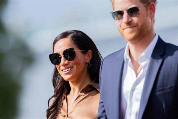 Harry took Meghan on a royal walkabout in Edinburgh on their visit to Scotland and they greeted well-wishers