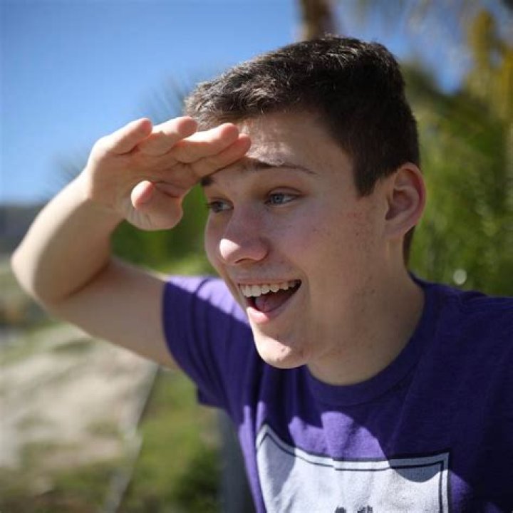 How Much Money JesserTheLazer Makes On YouTube Net Worth Naibuzz