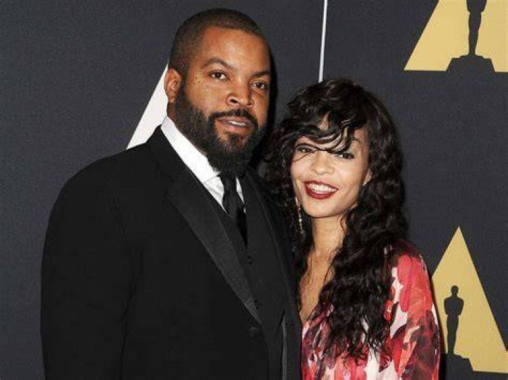 Ice Cube and wife Kimberly Woodruff attend LA Family Housing 2017 awards. | Photo: GettyImages